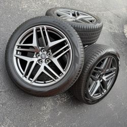 FORD EXPLORER ST LINE 2025 WHEELS AND TIRES