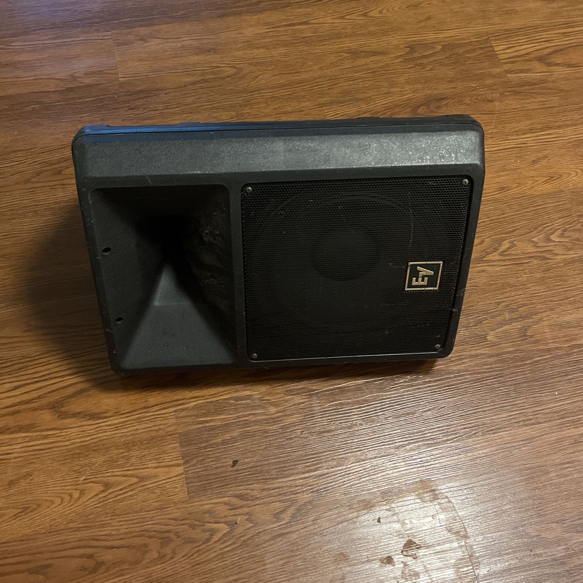 EV SX200①♡ Electro-Voice SX-200 Speakers PAIR. Metal hangers included