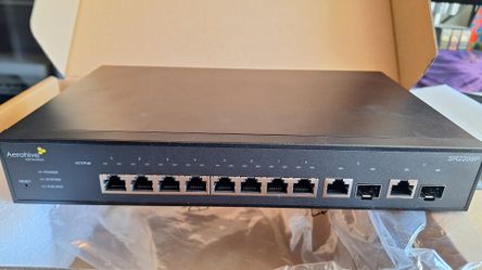 New Aerohive SR2208P 8 Port Gigabit Ethernet Switch with POE+
