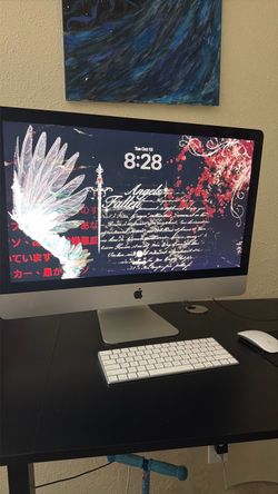 Apple iMac Desktop Computer
