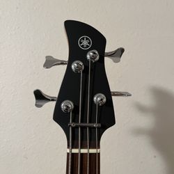 Yamaha Electric Bass Guitar With Hard Case