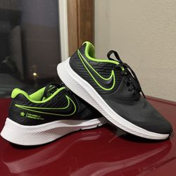 Nike Man Shoes 6.5 Size/ Women 8 Size