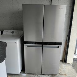 like new Whirlpool four-door flex fridge works perfect in stainless with warranty