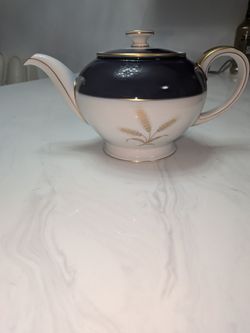 Mid Century Rosenthal Germany "Dignity" Winifred Porcelain Teapot  Colbet Blue