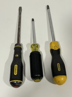 Set Of 3 Stanley Screwdrivers 