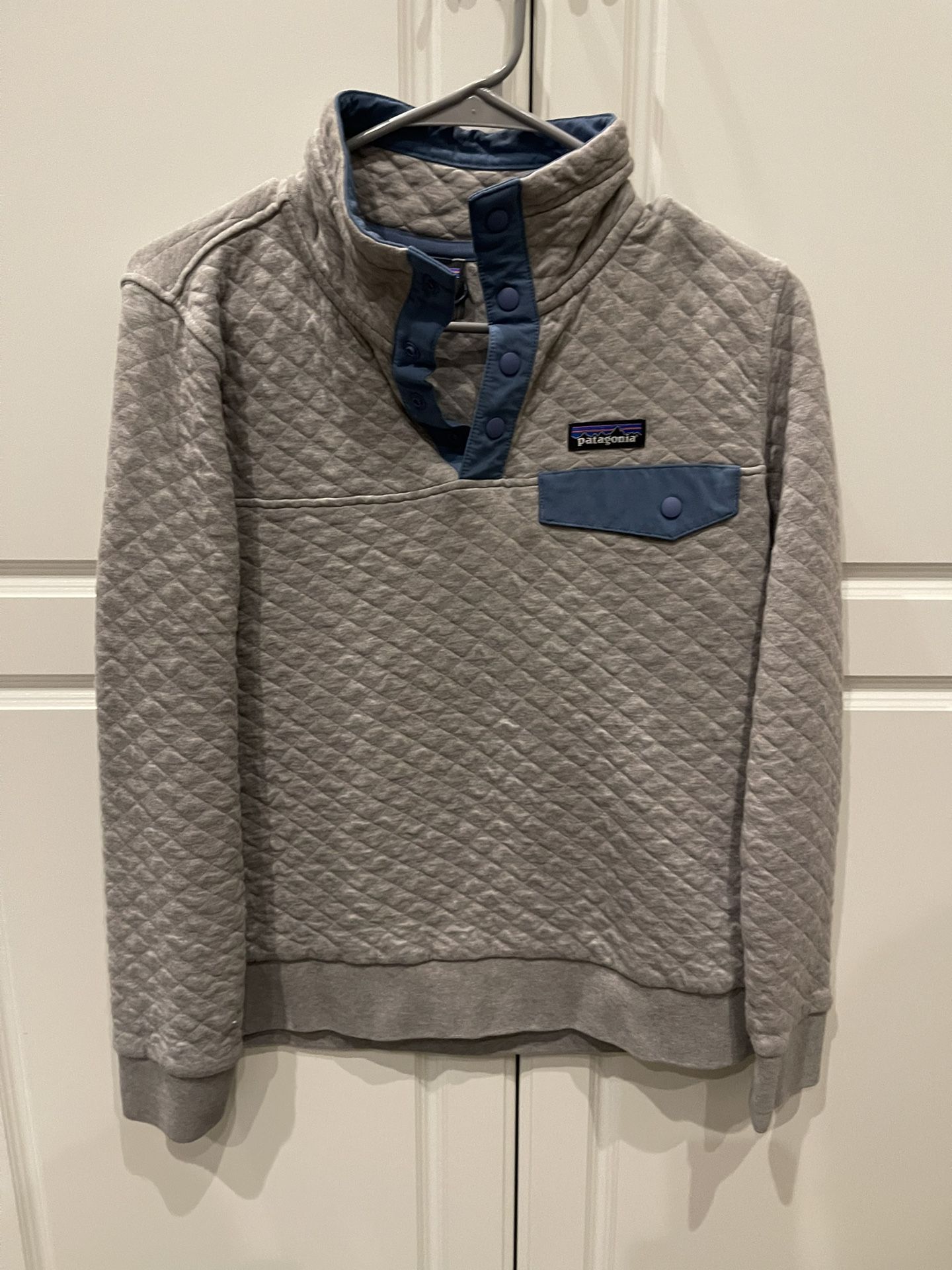 Women’s Patagonia Sweaters And Jackets
