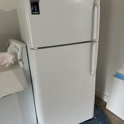 Free Appliances Free Dining Table