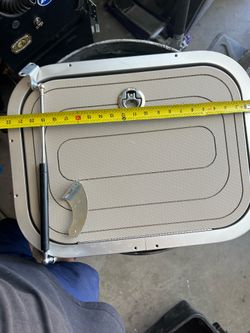 Boat hatch door