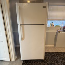 Frigidaire 66x30x30 Refrigerator White Very Clean