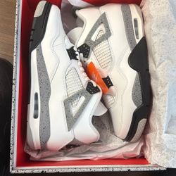 Jordan 4