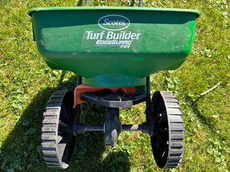 Scott’s Broadcast Spreader