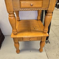 End Tables (( Yes It's Available)