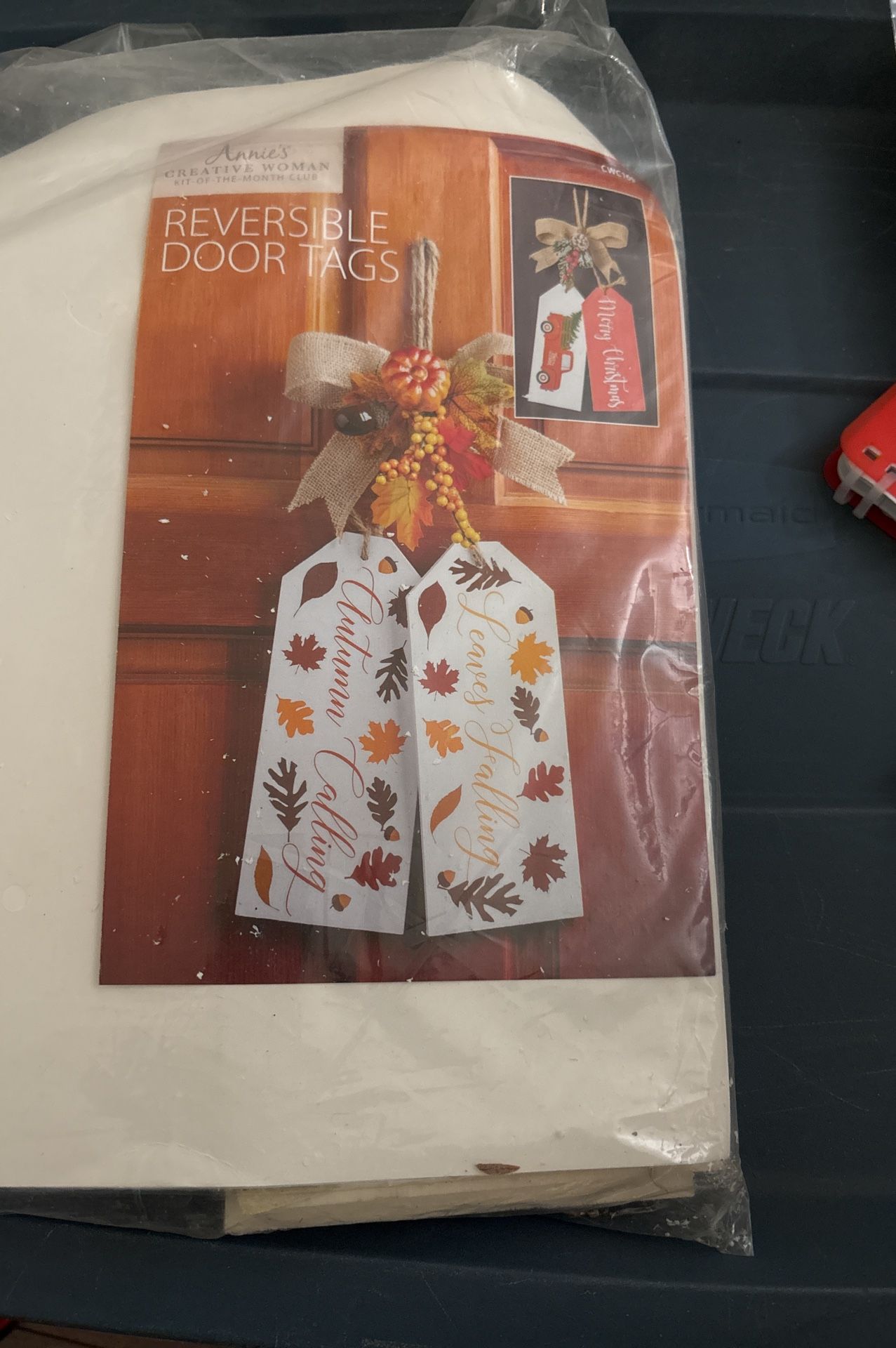 Anie’s creative woman/reversible door tags