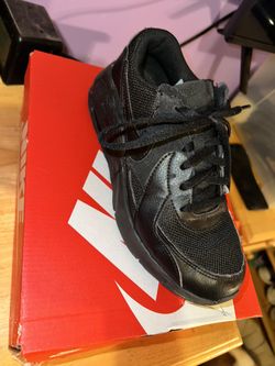 Black Nike Air Max Size 3.5Y