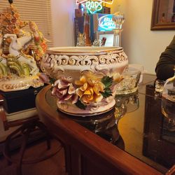 Hand Painted Porcelain Round Base Planter 3D Roses