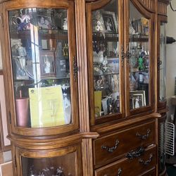 Buffet and Hutch 2-piece 