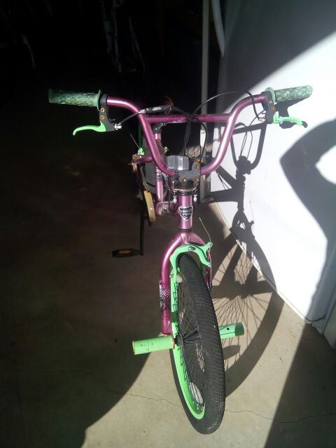 Kent "troublemaker" girls bike