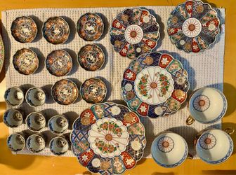 Antique Japanese Dinnerware Set