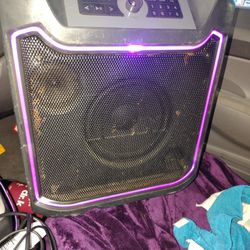 ION PATHFINDER 4 BLUETOOTH SPEAKER WATERPROOF AND WIRELESS CHARGER 