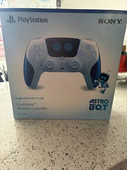 PlayStation 5 controller