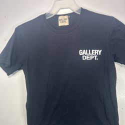 Small Men’s Gallery Dept. Shirt