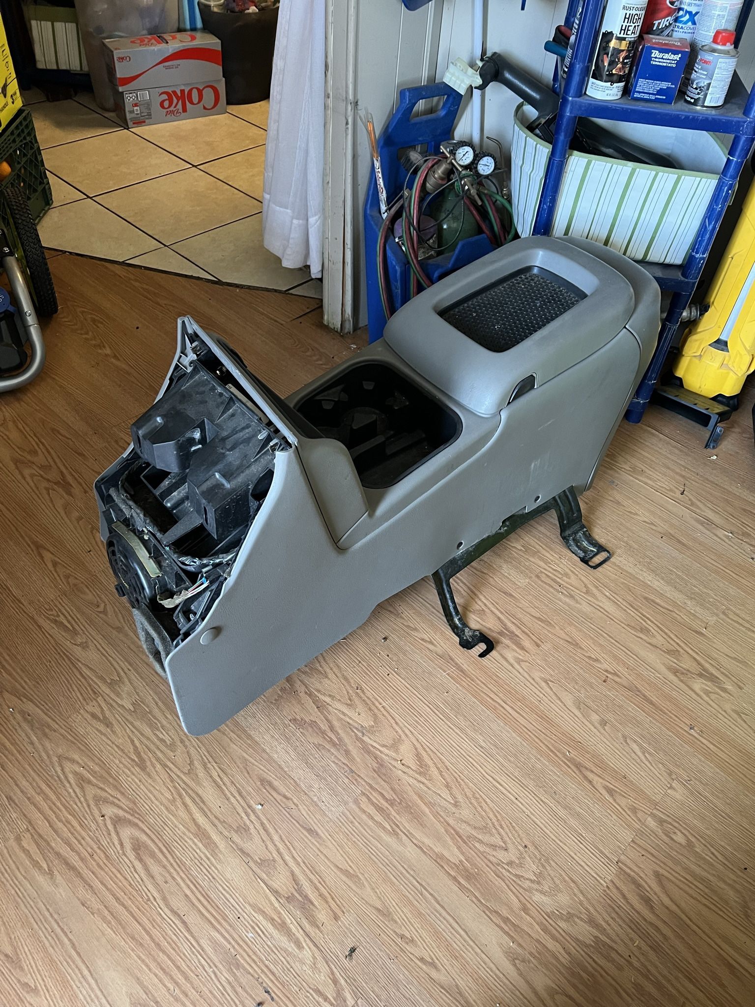 Center Console Chevy