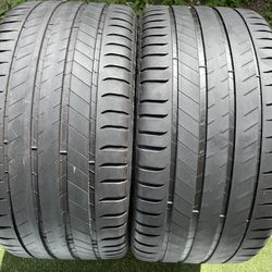 295/35/21 Michelin Primacy Tour used tires Two in with 70% 75% left remaining 