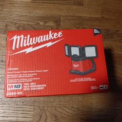 Milwaukee 18v Floodlight