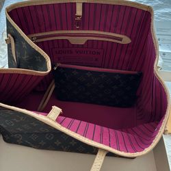 Louis Vuitton Neverfull Monogram Tote Bag