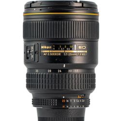 Nikon 17-35mm 1:2.8D