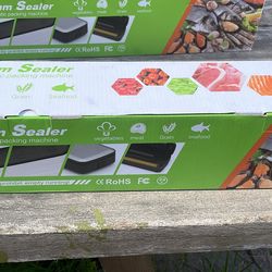 Food vacuum sealer