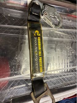 Shock absorbing lanyard