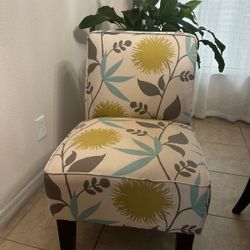 Accent Chair 