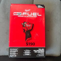 Milwaukee M12 3/8 Subcompact Impact Wrench 