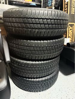 Michelin Agilis CrossClimate LTX Tires - Set of 4