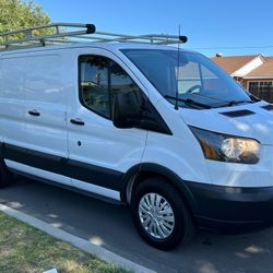 2018 FORD TRANSIT 150 LOW ROOF W/60/40 SIDE DOOR W/LWB , Clean Title