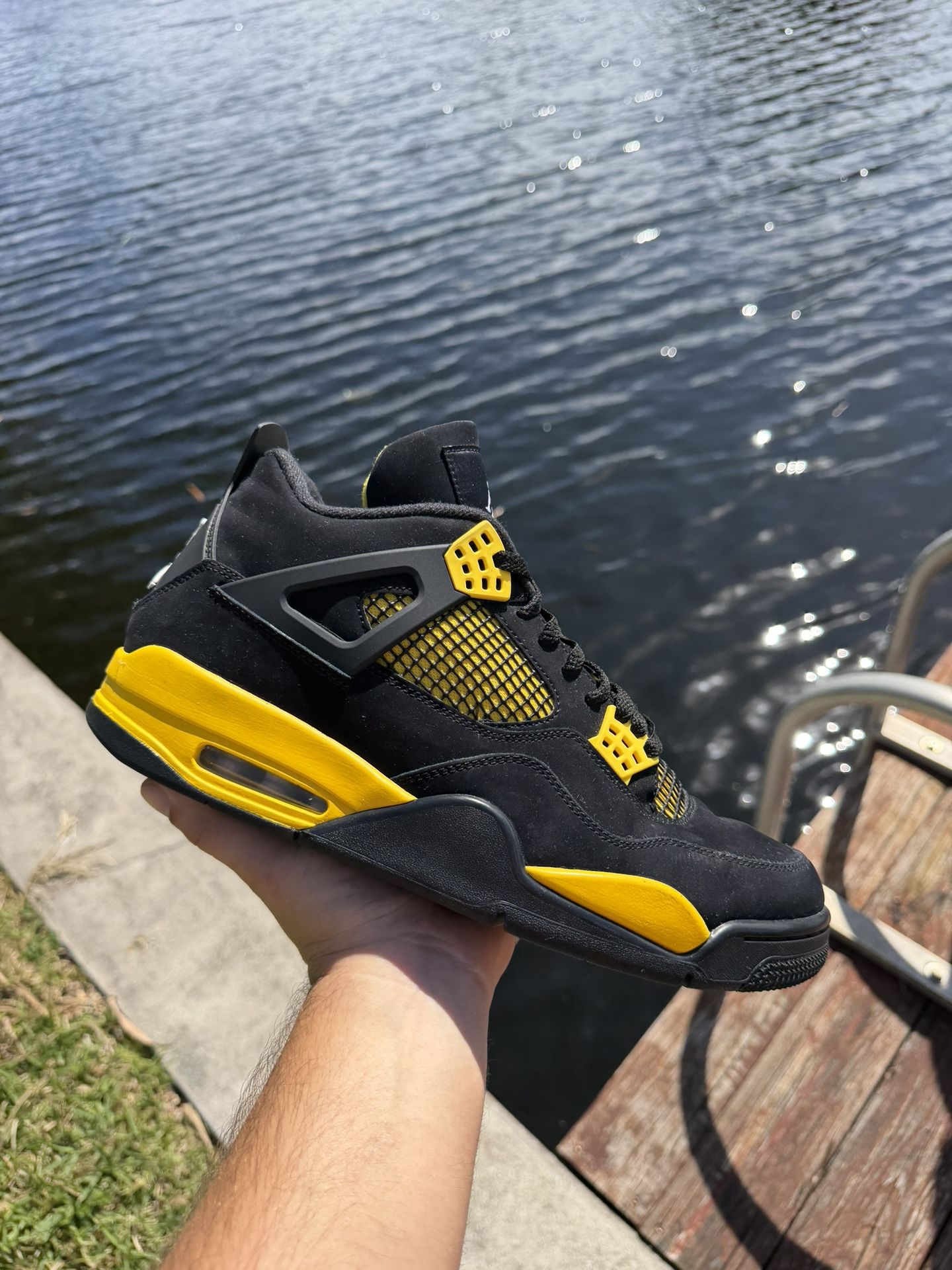 Jordan 4 Yellow Thunder 