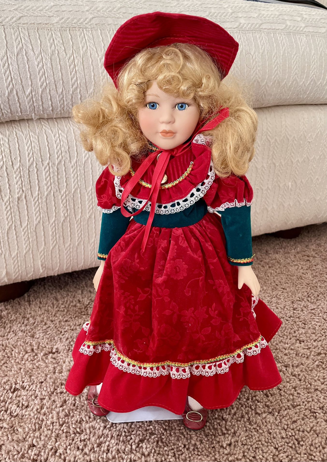 Collectible Porcelain Doll Vanessa 1996