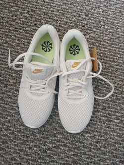 Nike Tanjun White Gold Sneakers