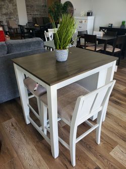 Daye 3PC Counter Height Set,with USB