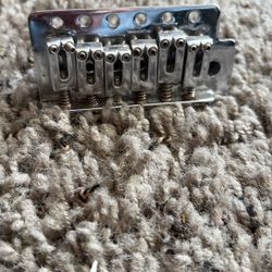 single tremolo guitar bridge