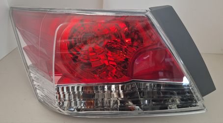 Honda Accord SedanTail light Assembly Left (drivers) side 2008 2009 2010 2011 2012