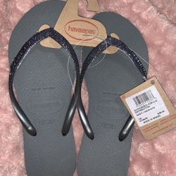 Ladies Havaianas 7/8 Grey Glitter Flip Flops Nwt