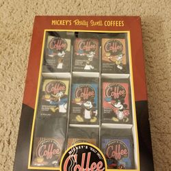 Mickey's Really Swell Coffee Minnie Donald Daisy Pete Clara Disneyland  Disney World Theme Park French Roast Vanilla Breakfast Cinnamon Pecan Hazelnut
