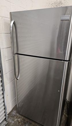 Frigidaire Top Mount Stainless Refrigerator Fridge
