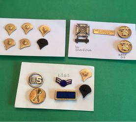 Vintage US Military pins & Badges (lot of 16)