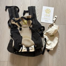 Lille Baby Baby Carrier