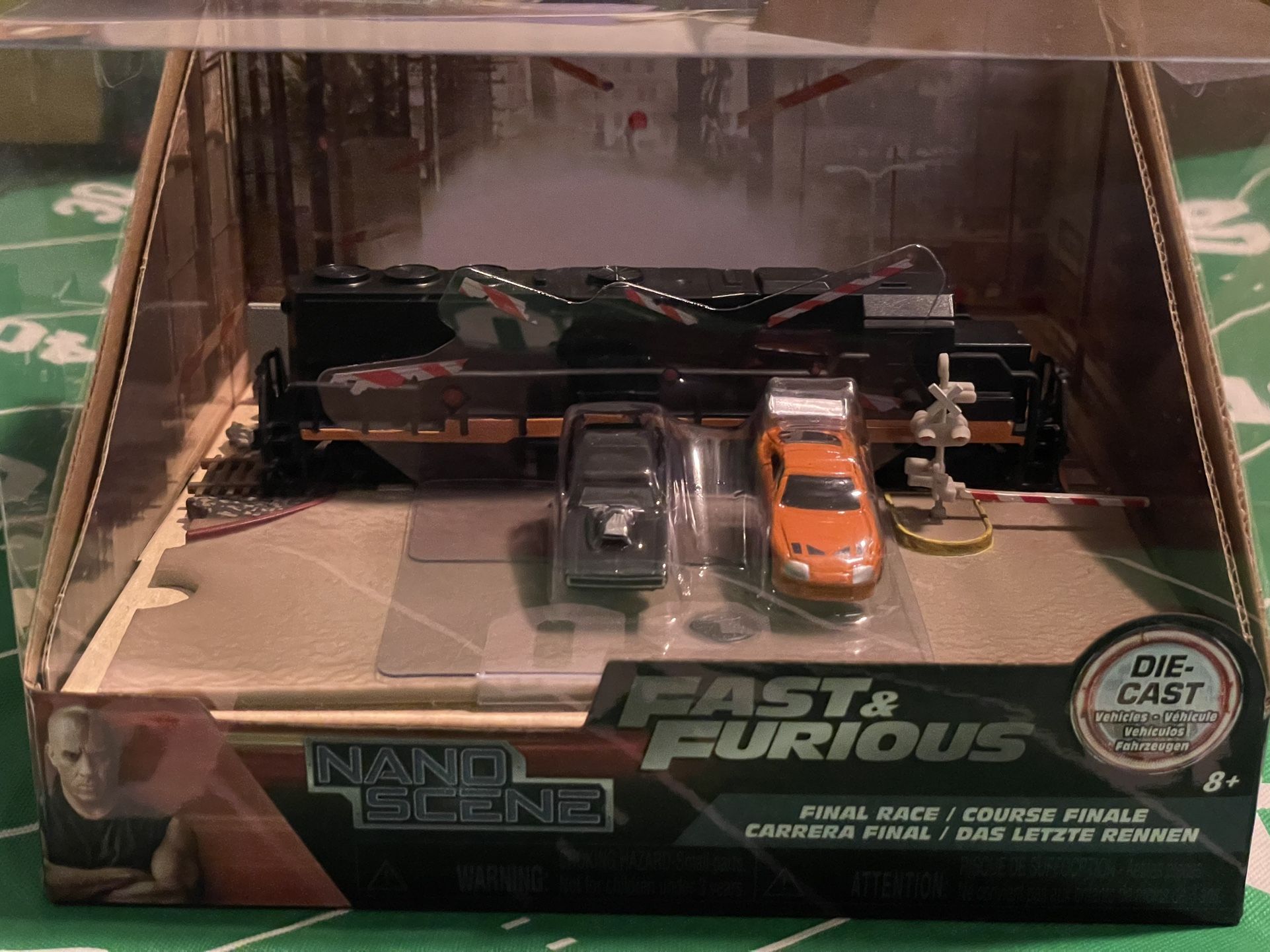 Jada Toys Nano Scene Fast & Furious Diorama Final Race Charger, Supra & Train