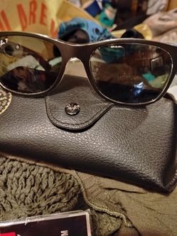 Ray Ban sunglassess
