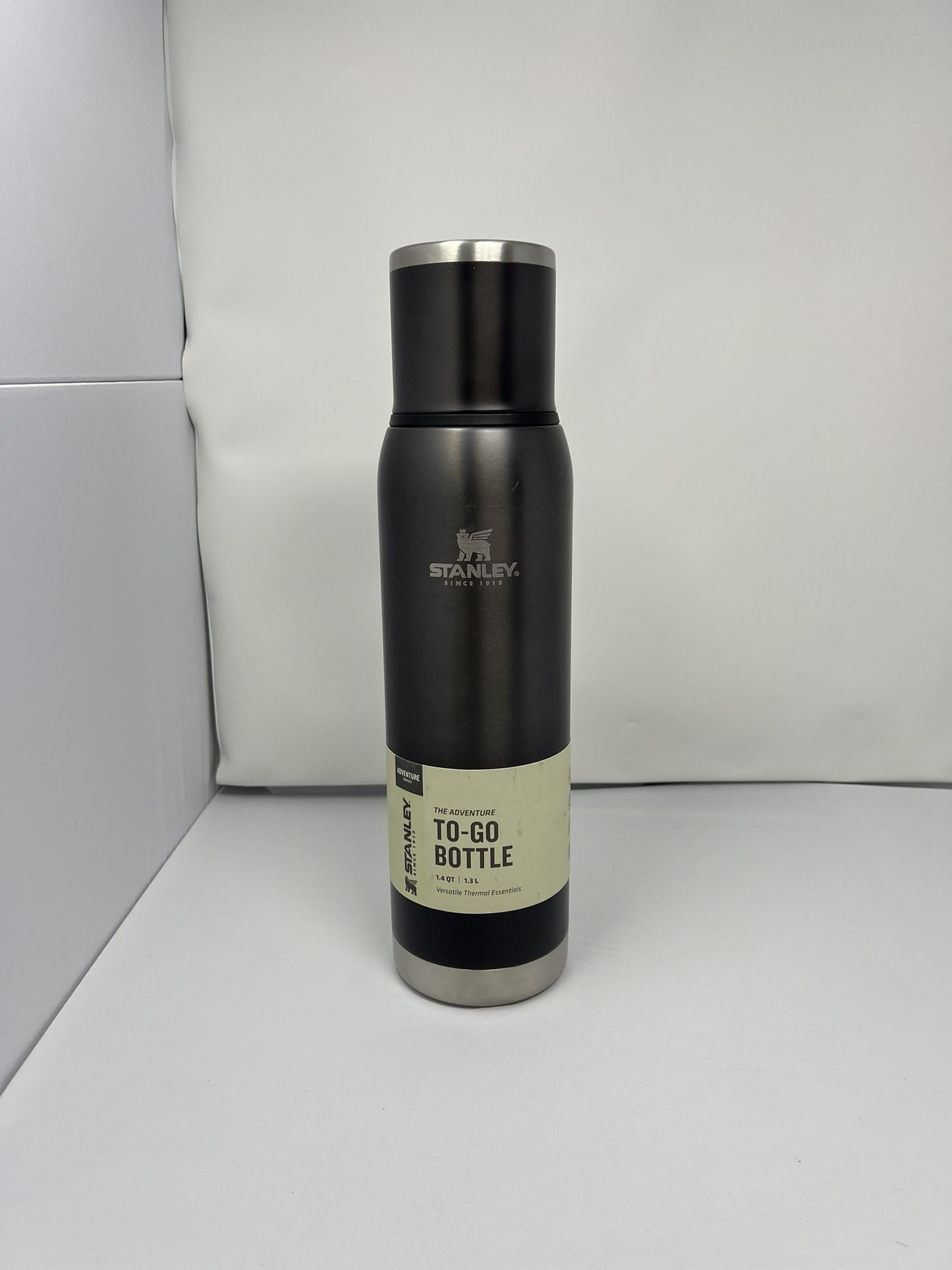 Stanley Adventure-To-Go Vacuum Bottle 1.4 qt Charcoal